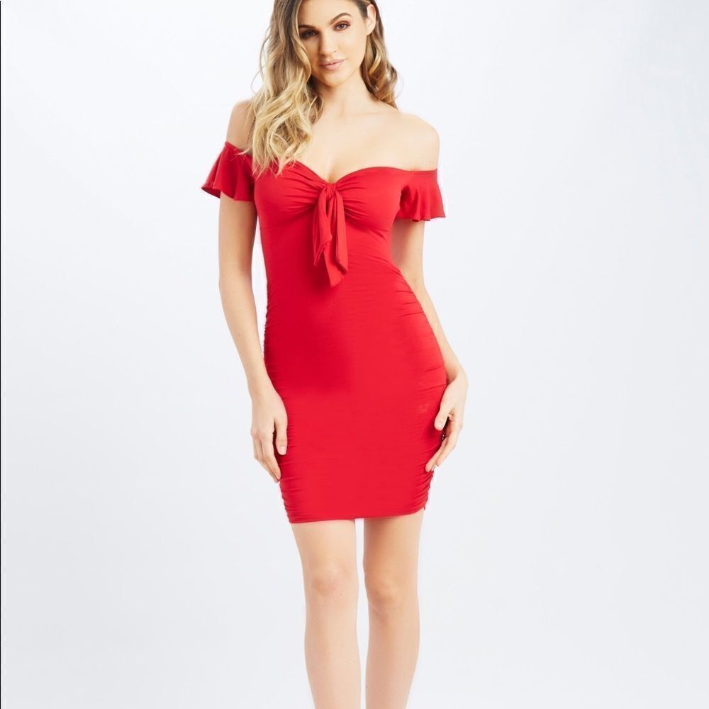 ✨ HP✨BIG APPLE RED DRESS✨